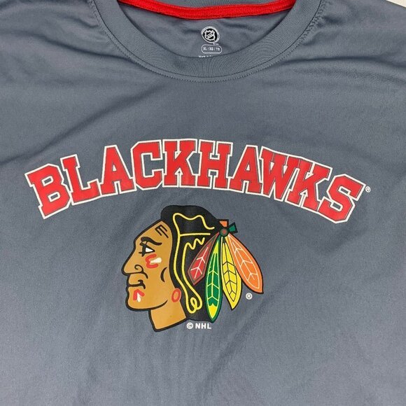 NHL Chicago Blackhawks Logo Short Sleeve T-Shirt Men's Size XL - Picture 2 of 5